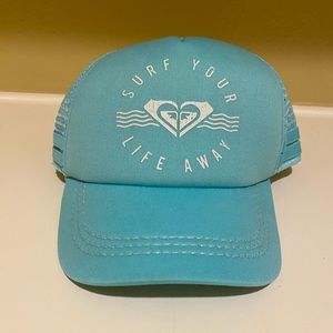 Woman’s Roxy Hat Surf Life away turquoise teal trucker snapback